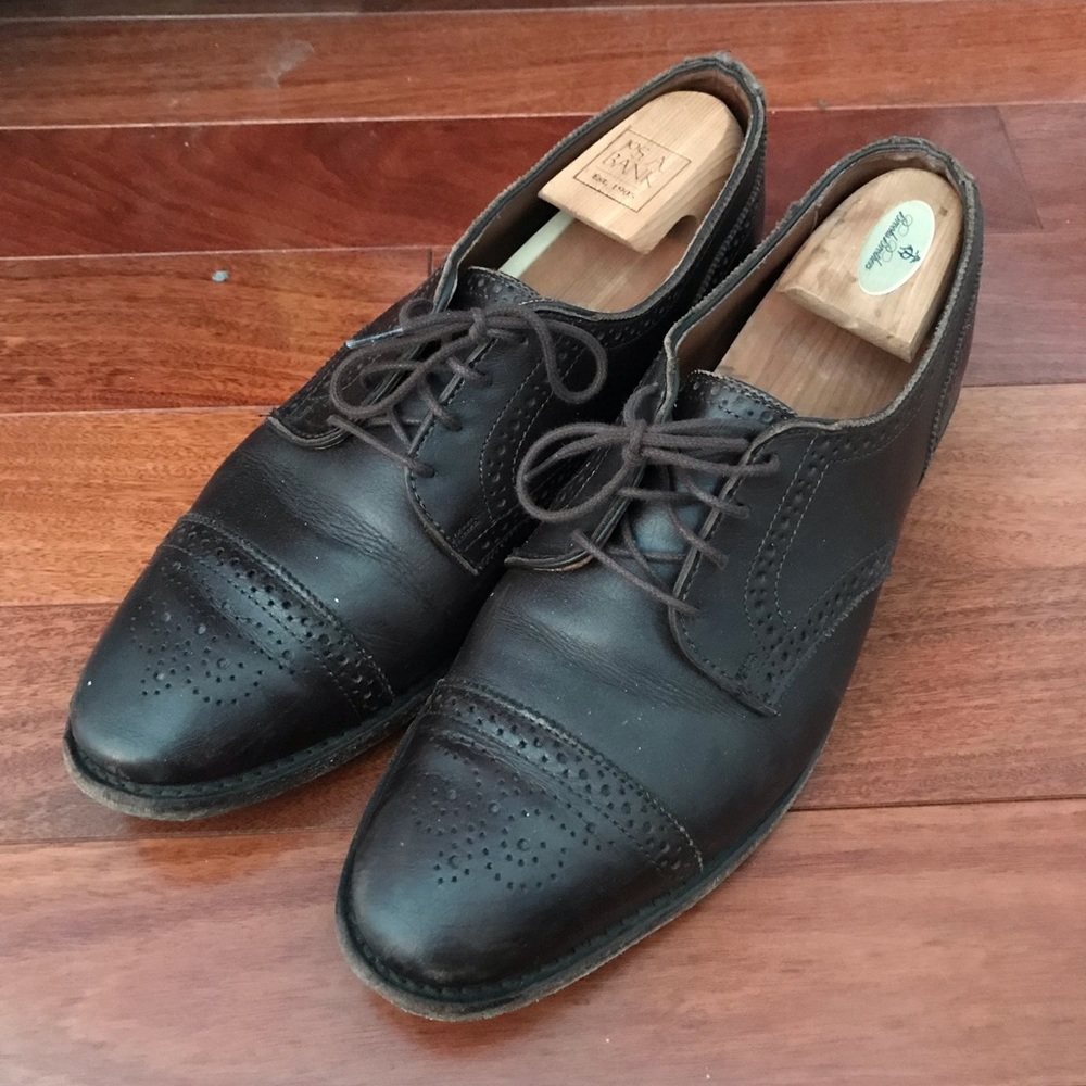 Size 11.5 Allen Edmonds shoes
